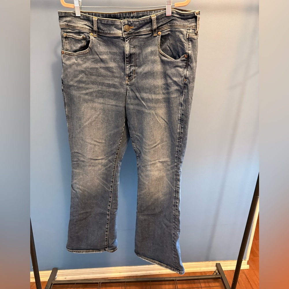 American Eagle Outfitters Relaxed Fit Denim Jeans